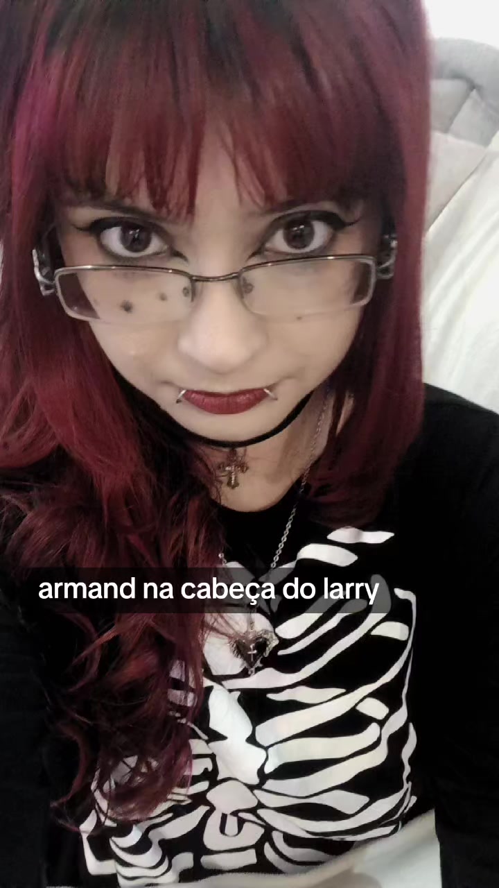 @bebel ☭ | coven da claudia