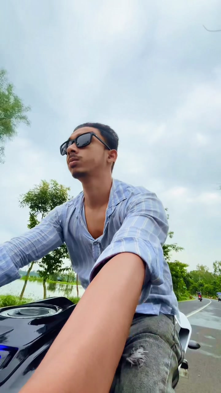 @ariyan_br0