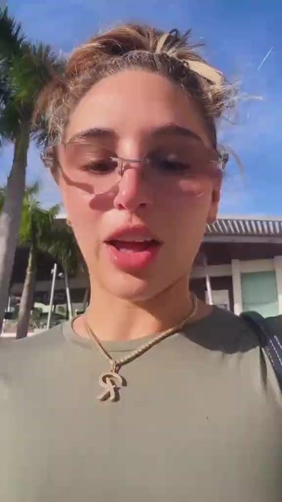 @Lana Rhoades