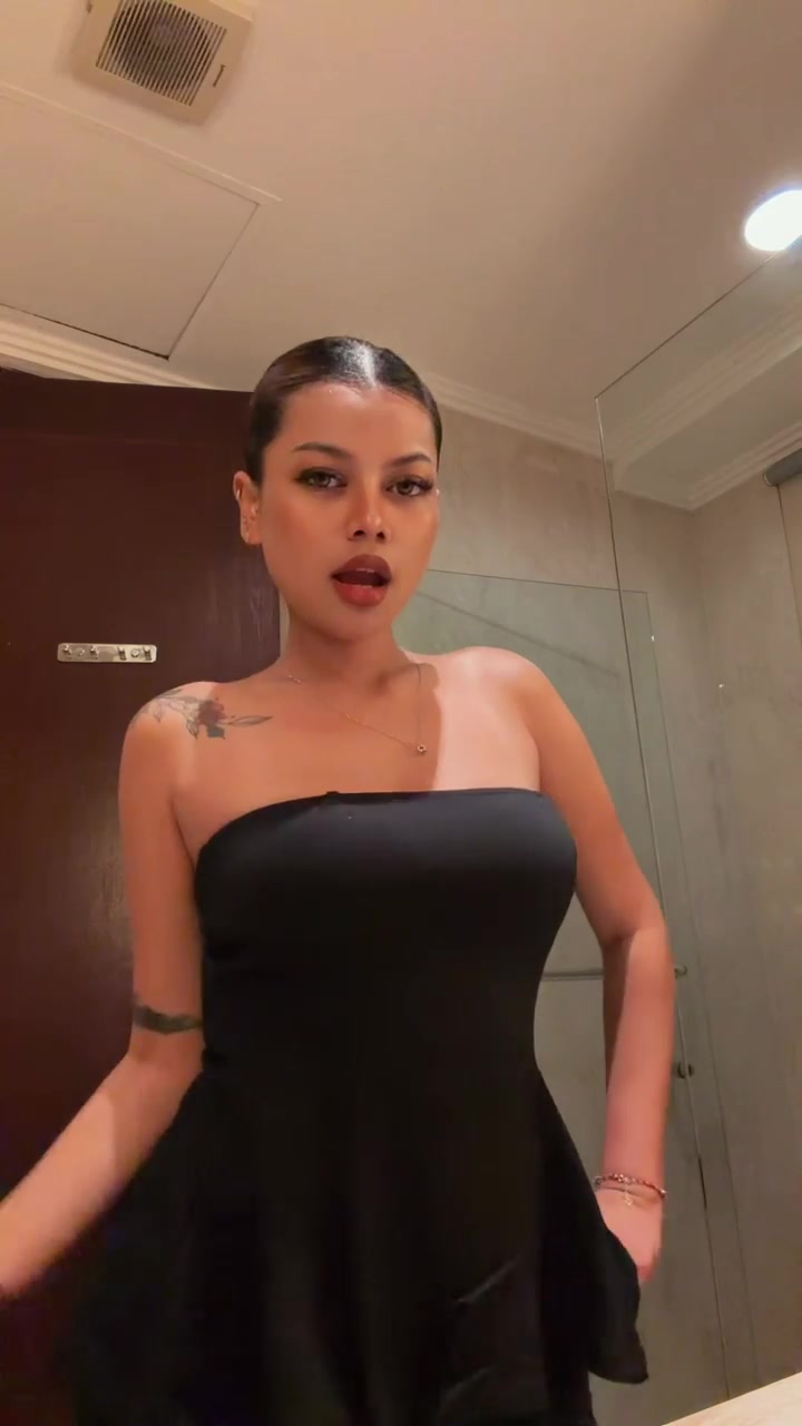 @Kikinii