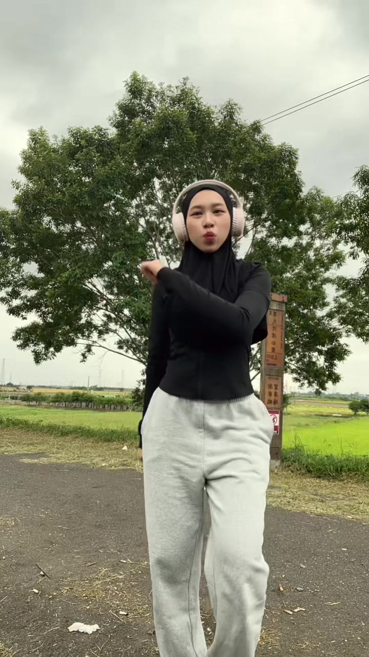@aniziu