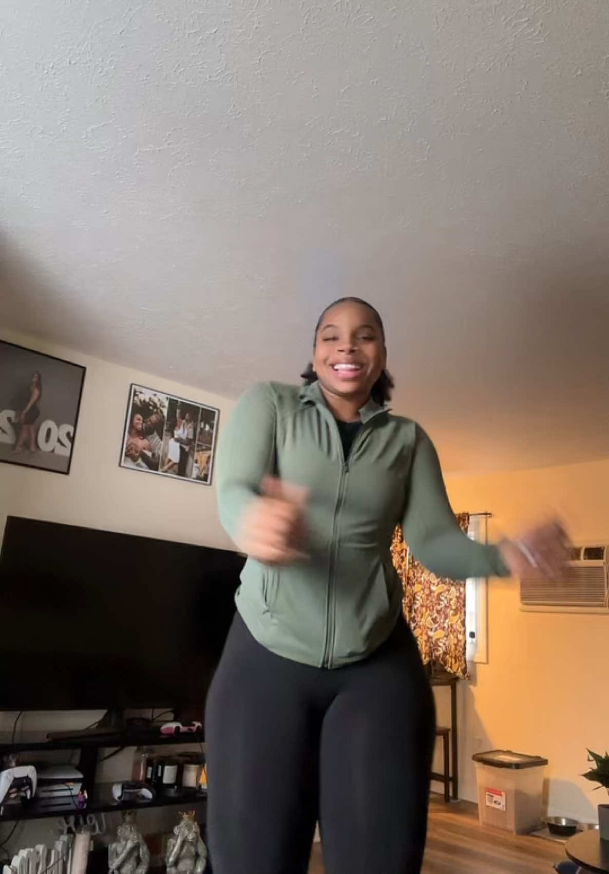@AshleyB