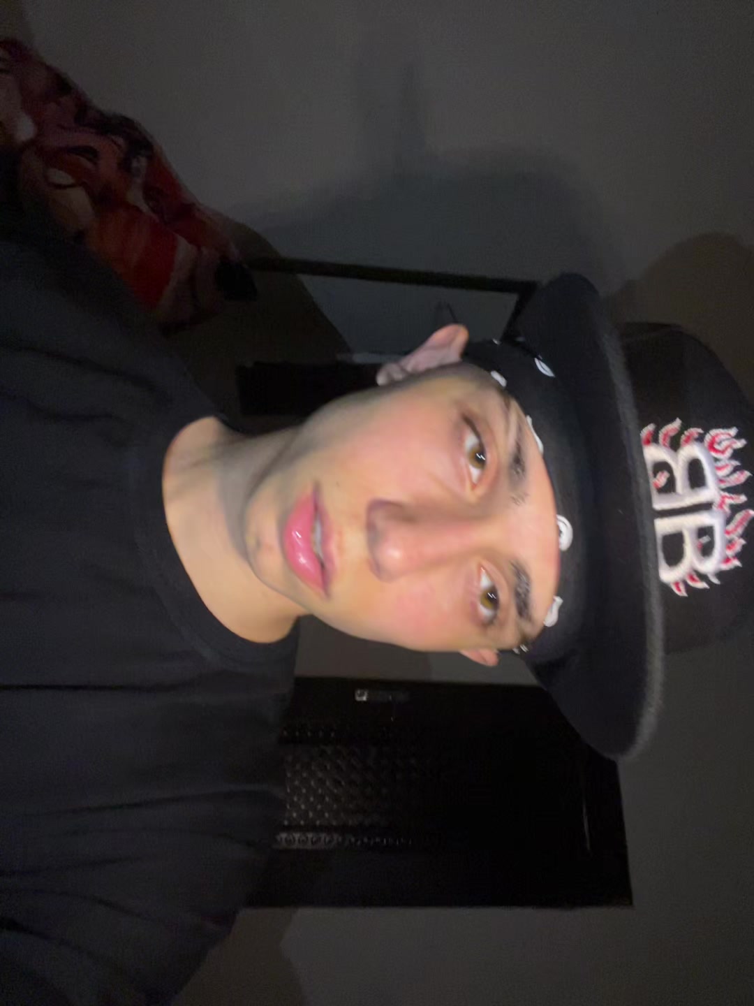 @𝘁𝗵𝗲𝗺𝗮𝗵𝗱𝗶