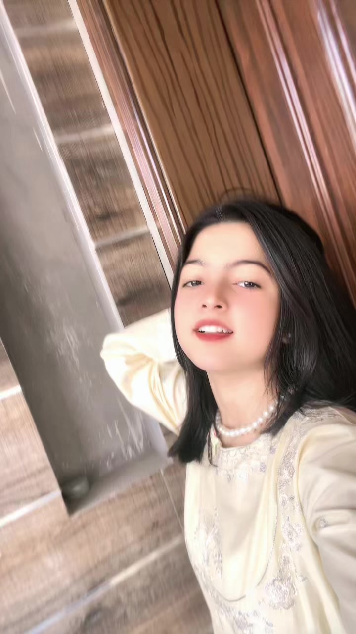 @𝑴𝑬𝑬𝑹𝑨𝑩⋆𝑲𝑨𝑵𝑾𝑨𝑳