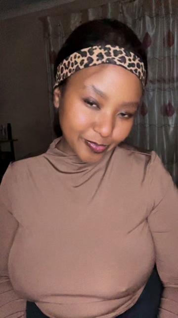 @Nomhlekhabo06