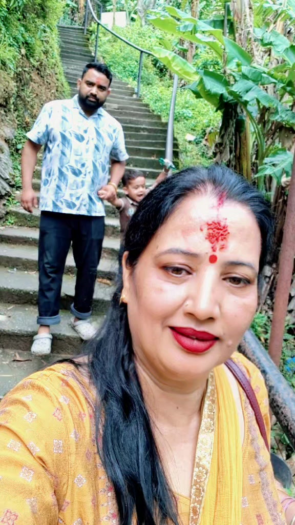 @Khushi poudal33♥️🙏