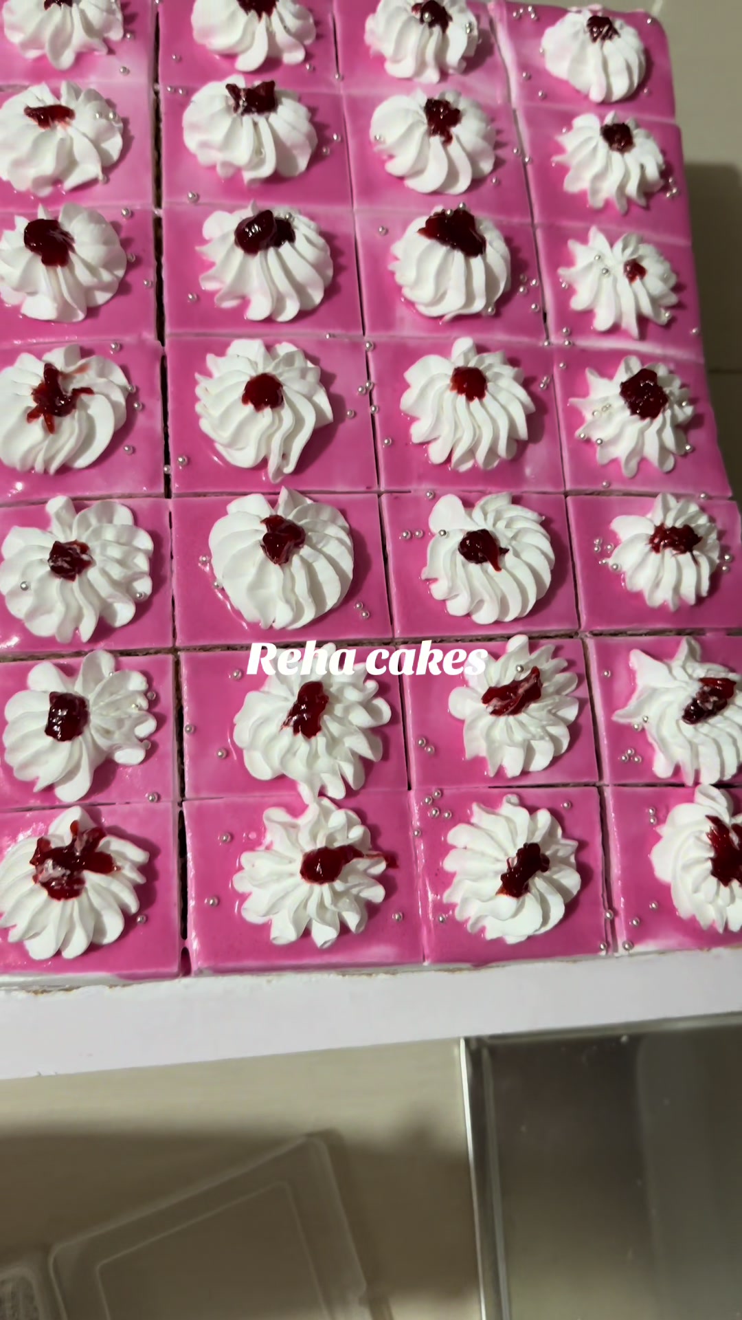 @Reha cakes eggless