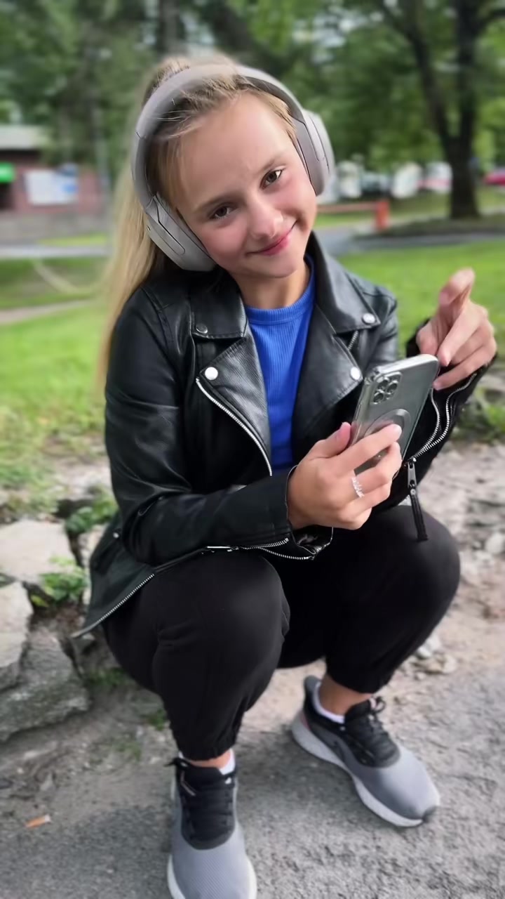 @valeria negurenko