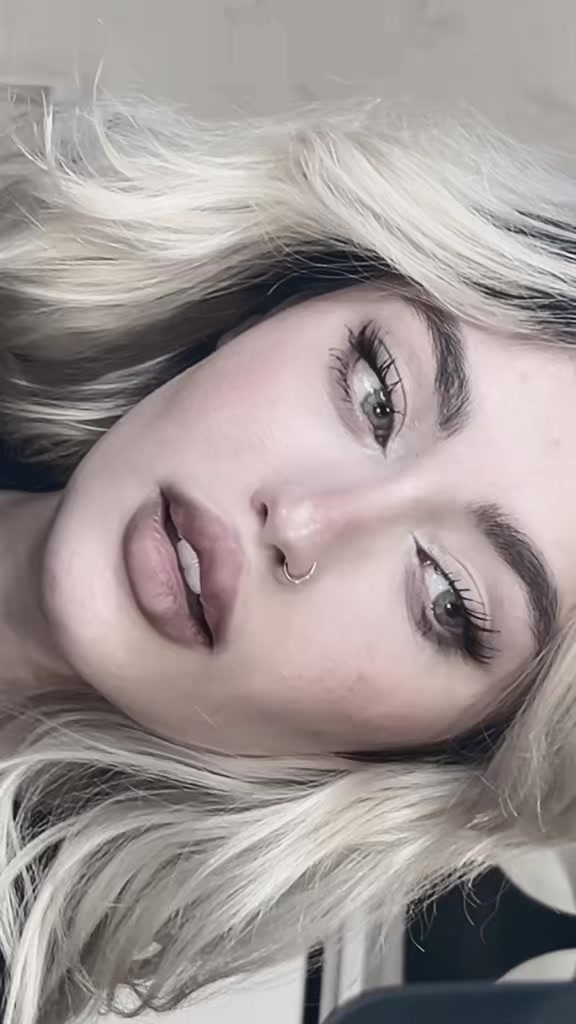 @rozhstorm