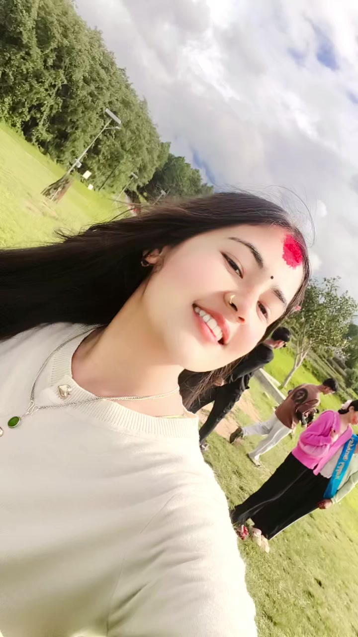 @Laxu😔🦚