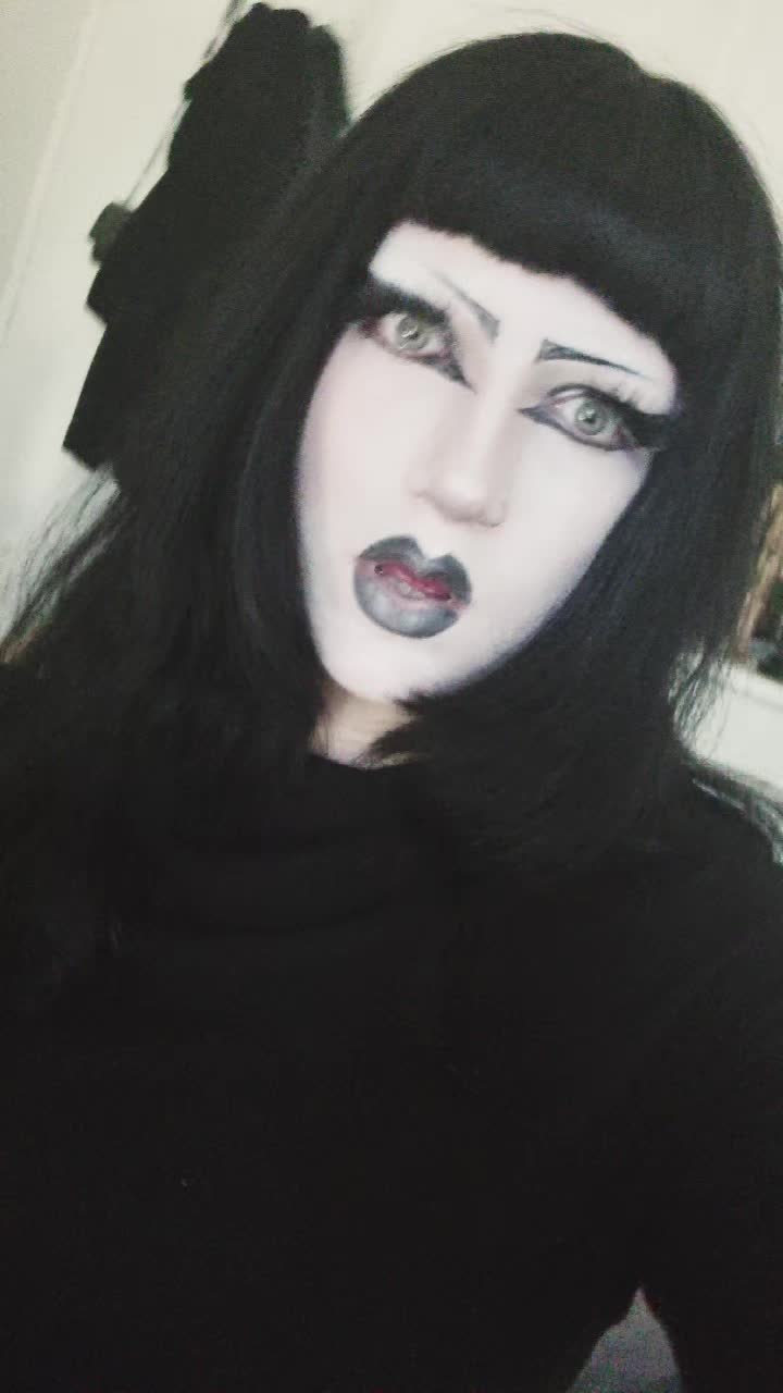 @sedated.doll