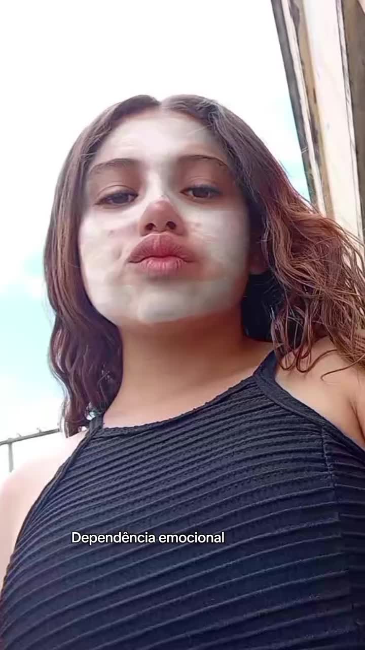 @KARALHO_É_A_ANA