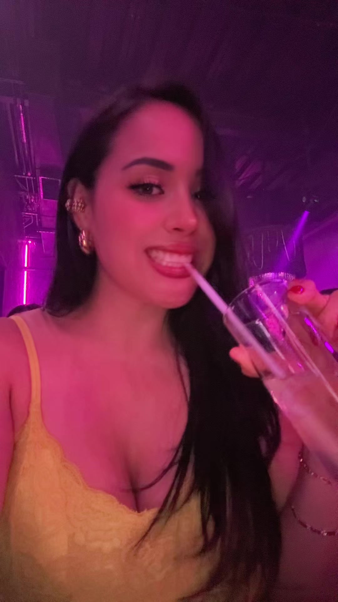 @Jsjfievskhs