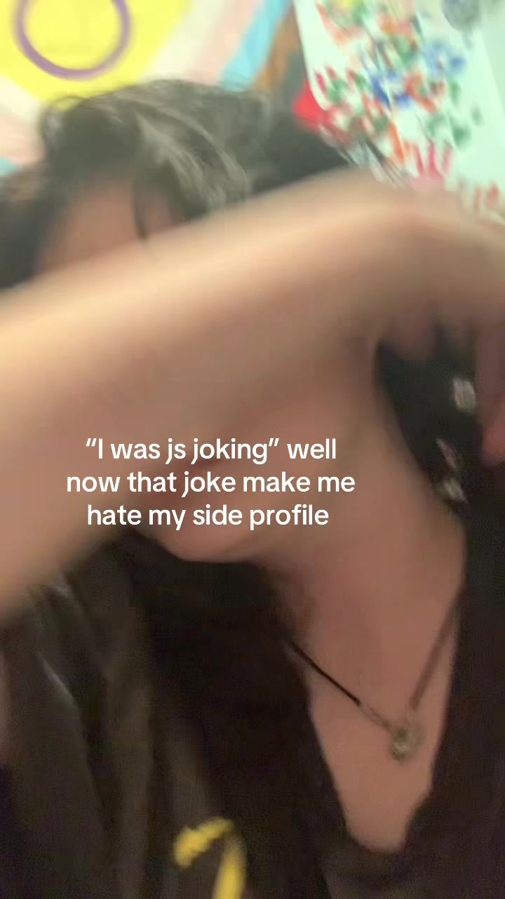 @𓃦