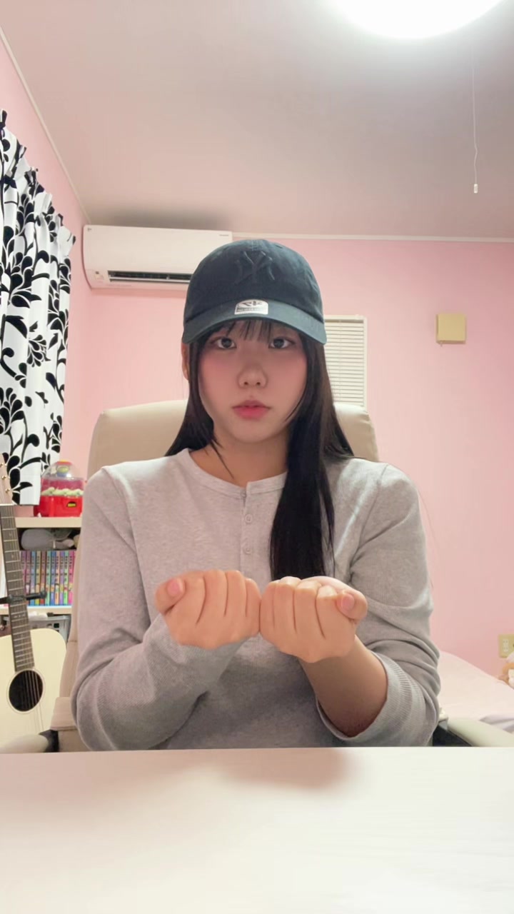 @玲