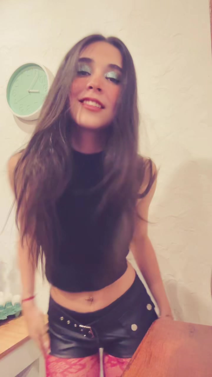 @Anyu💋 se pronuncia SH