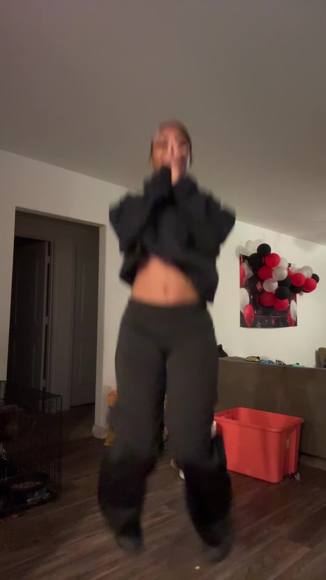 @¿ᴛᴏɴɪ?