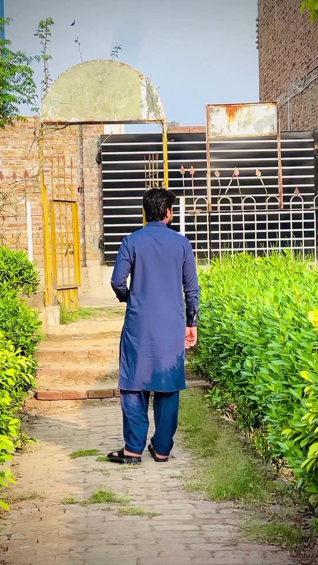 @GUJJAR⚜️