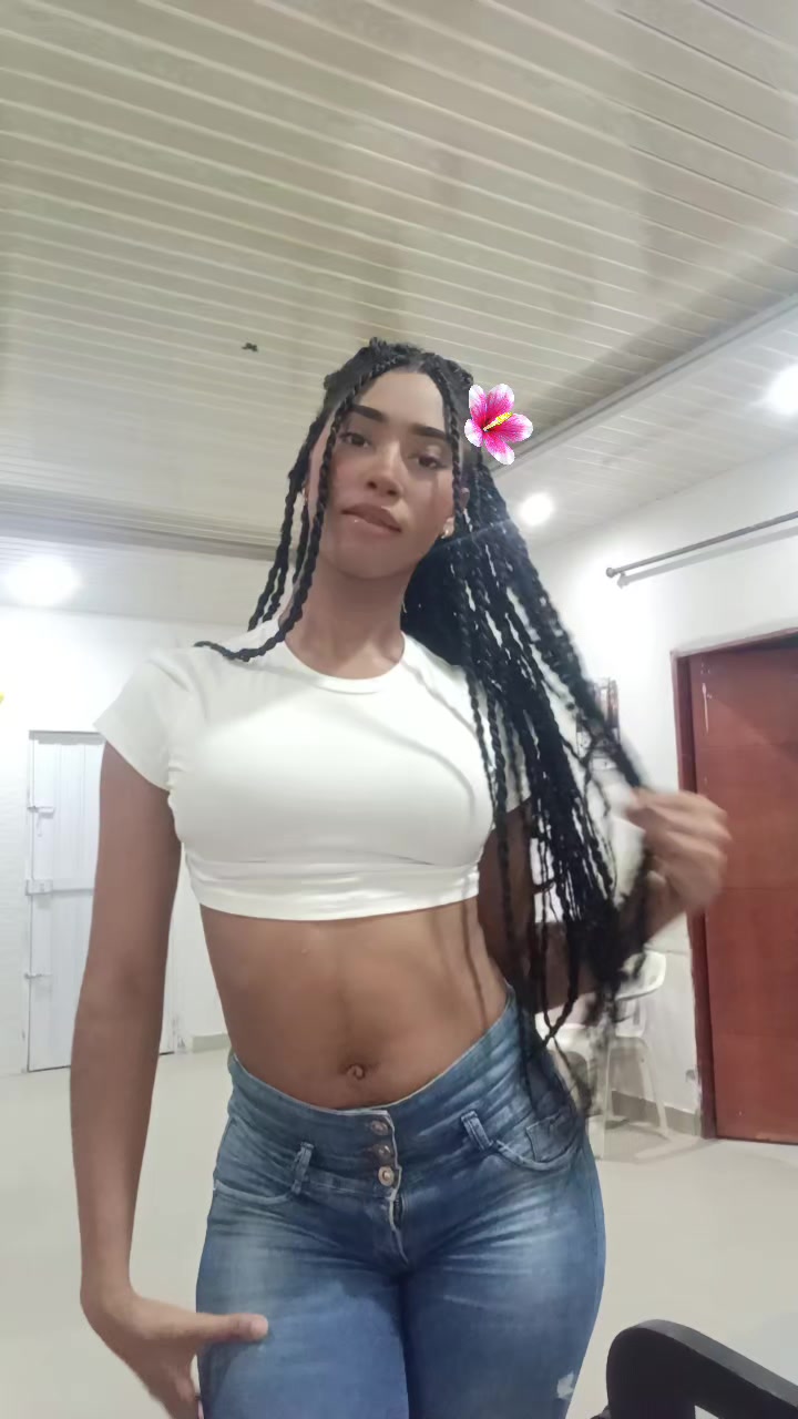 @Ela🌸