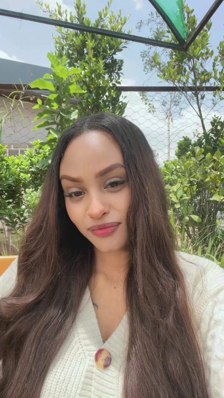 @Viviyan Amir 🇪🇷