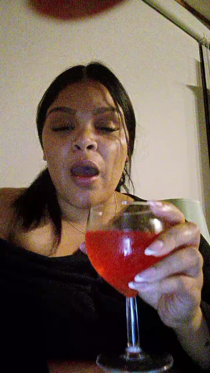 @shanisteyn