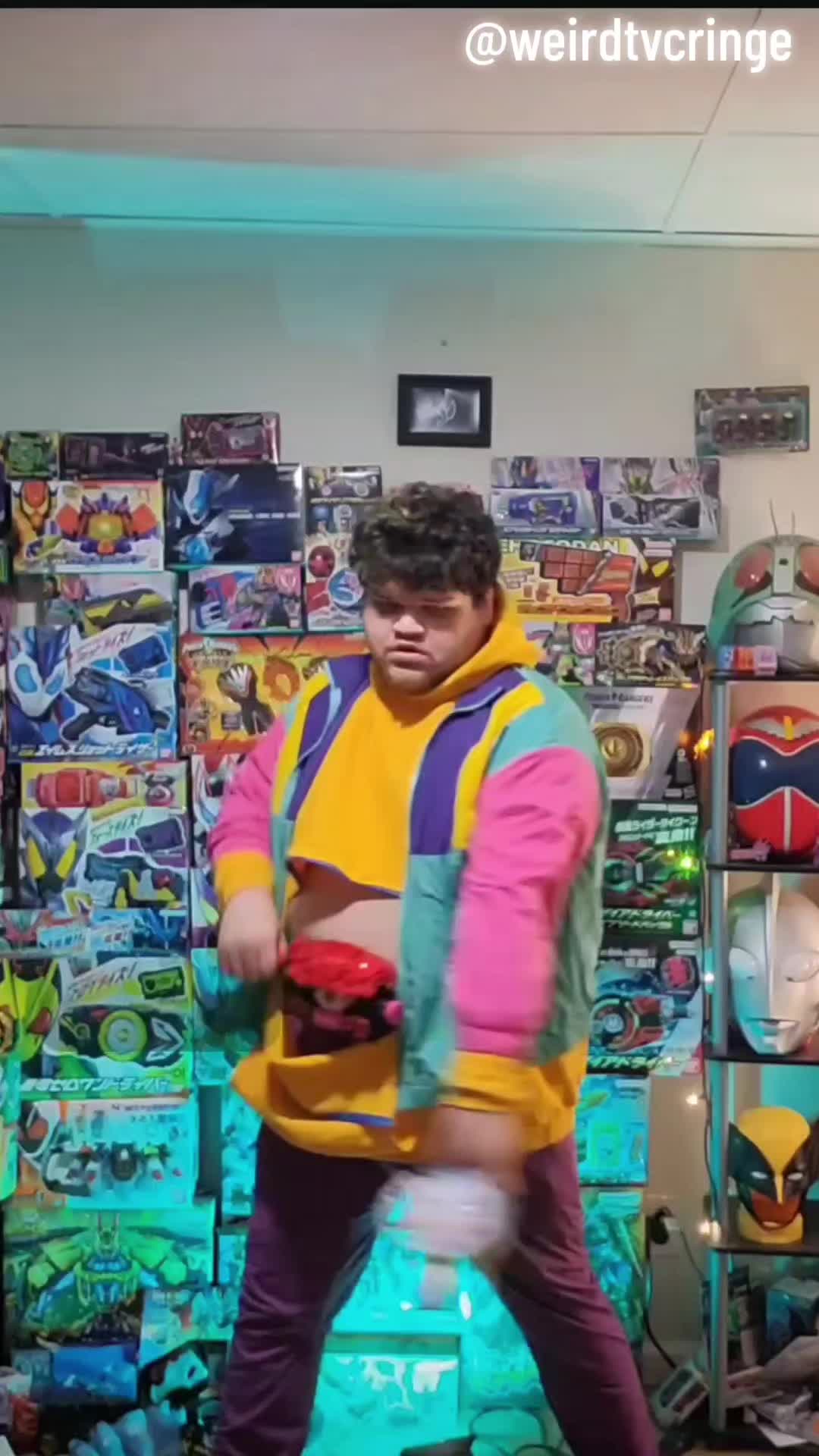 @weirdtvcringe