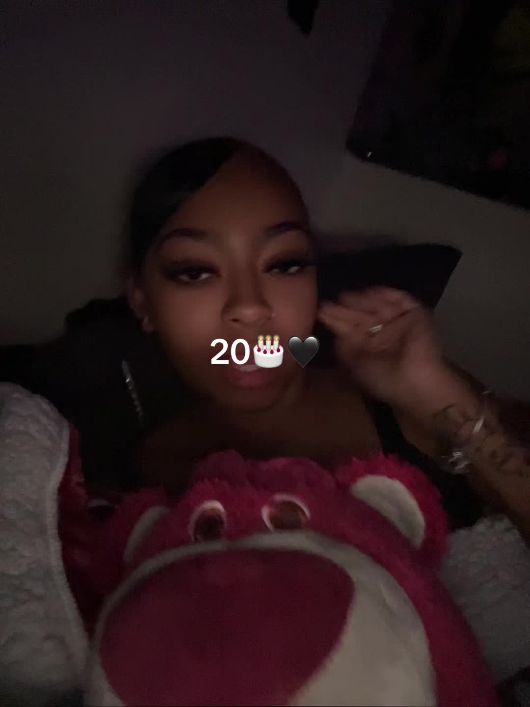 @kiya🖤🪐