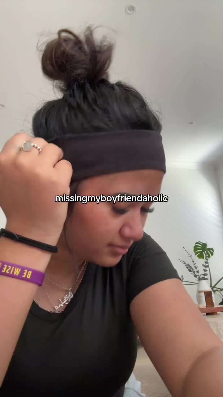 @itsnotmelmel_