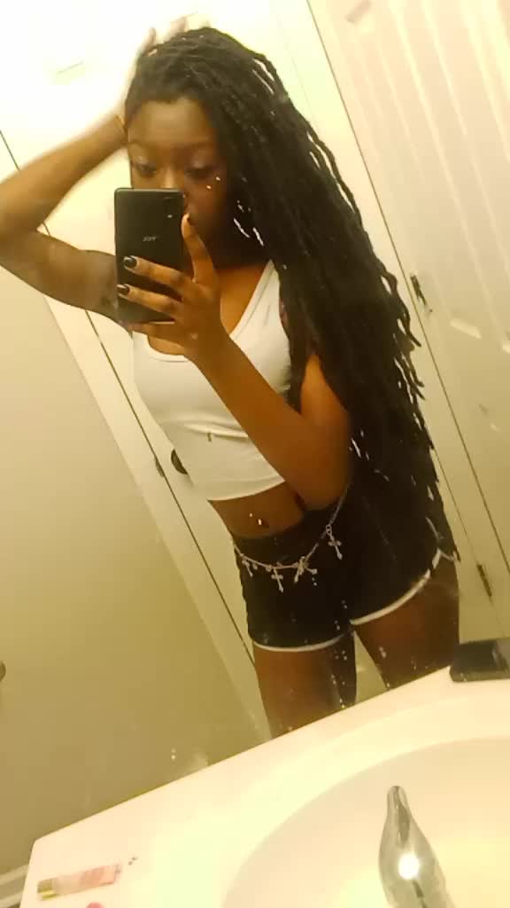 @babyygothz999