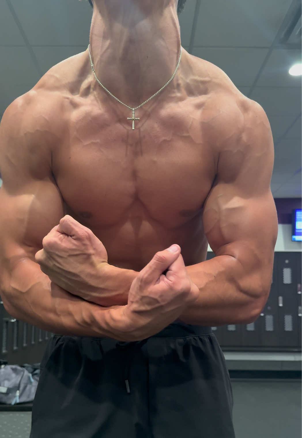 @Ethanissmall