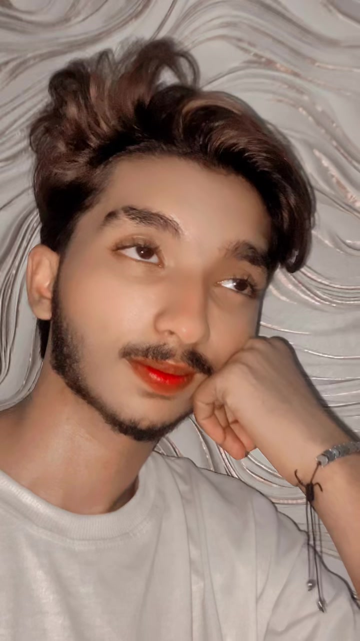 @👅&bull;.&bull;.𝑴𝑎𝑙𝑖𝒌.&bull;.&bull;🧸