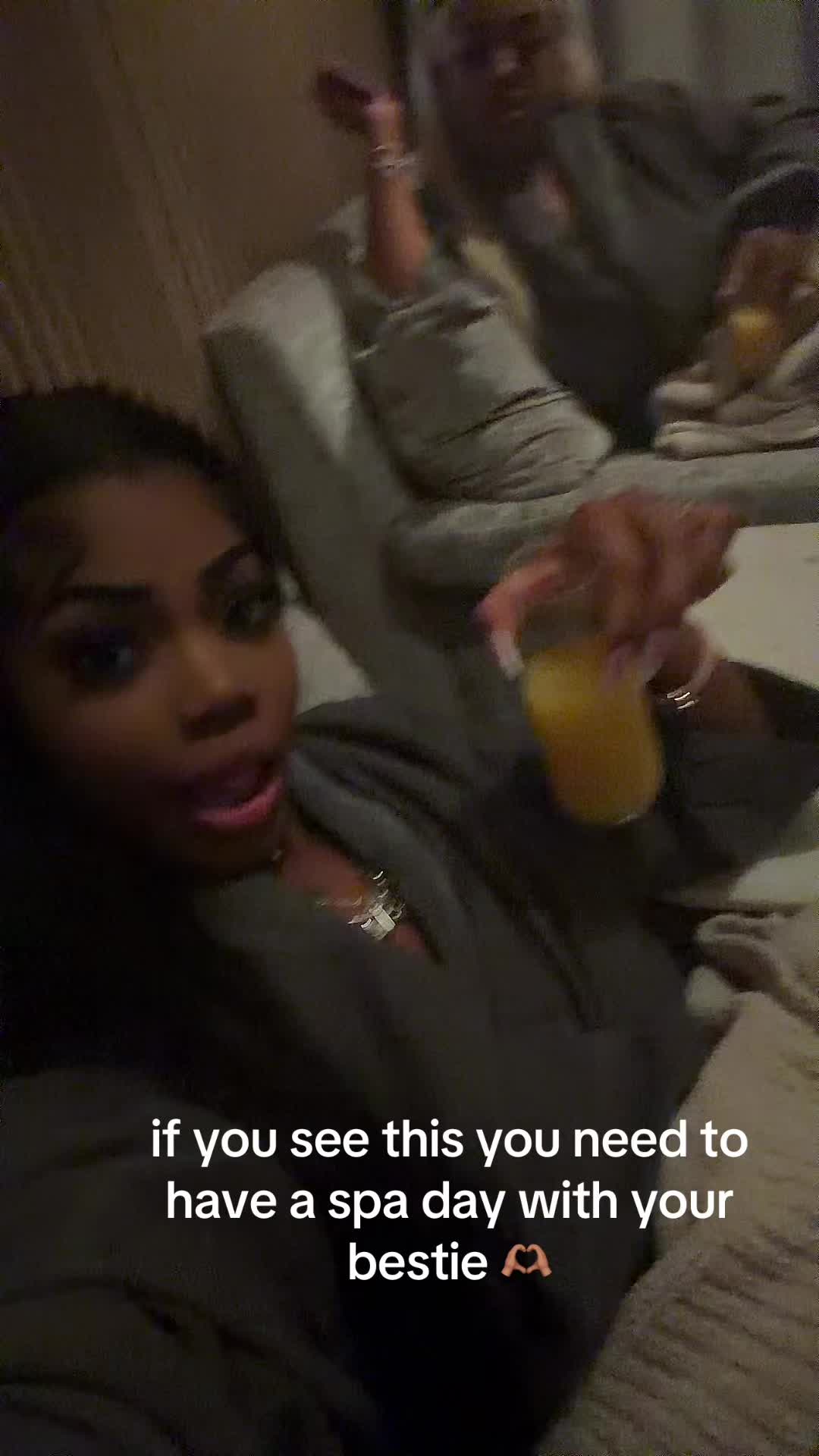 @realkyraagates