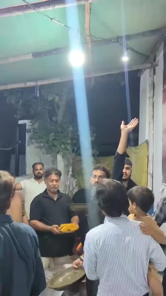 @Chaudhry Sahab