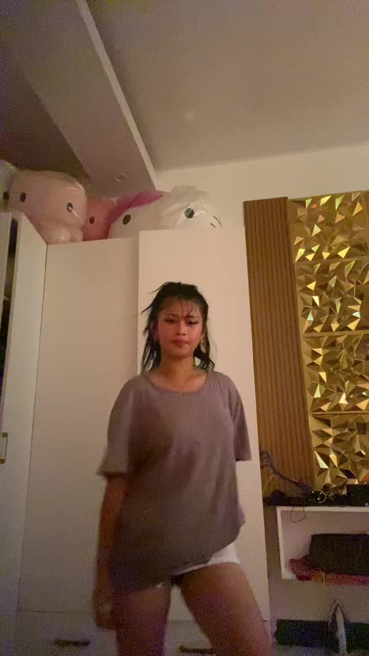 @🐰