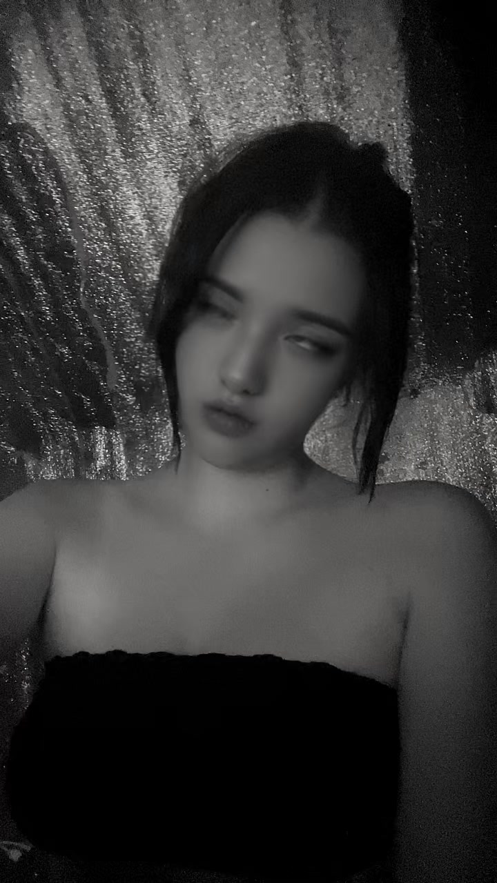 @🥺