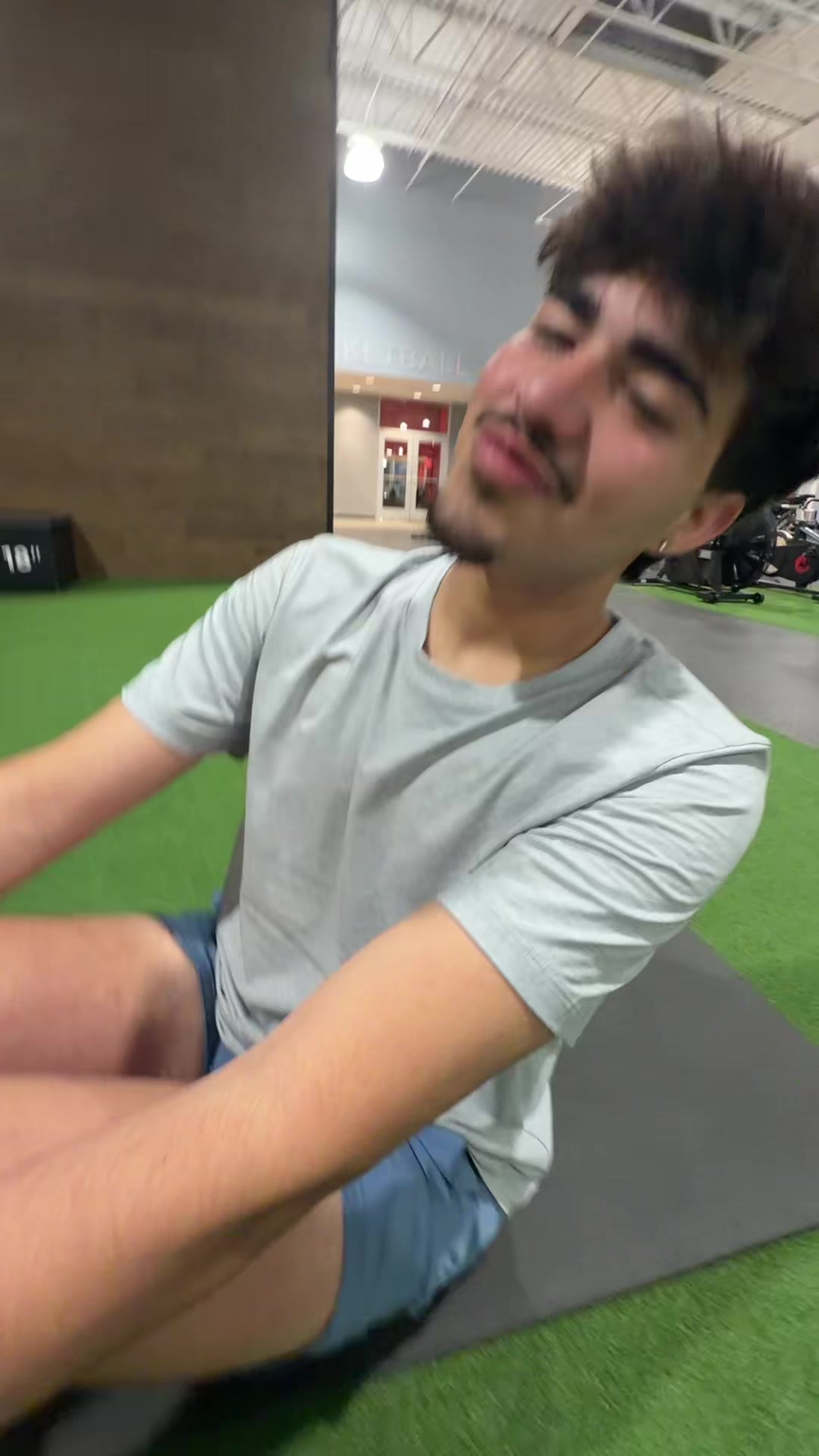 @Alexis