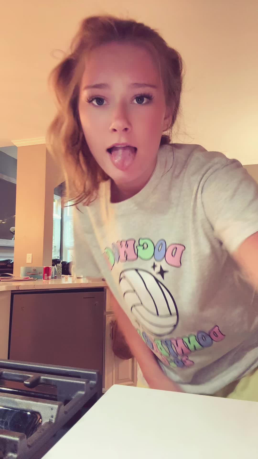 @chloe