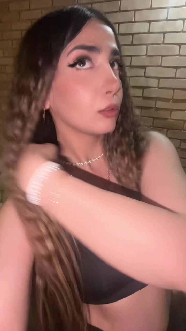 @HeLiA