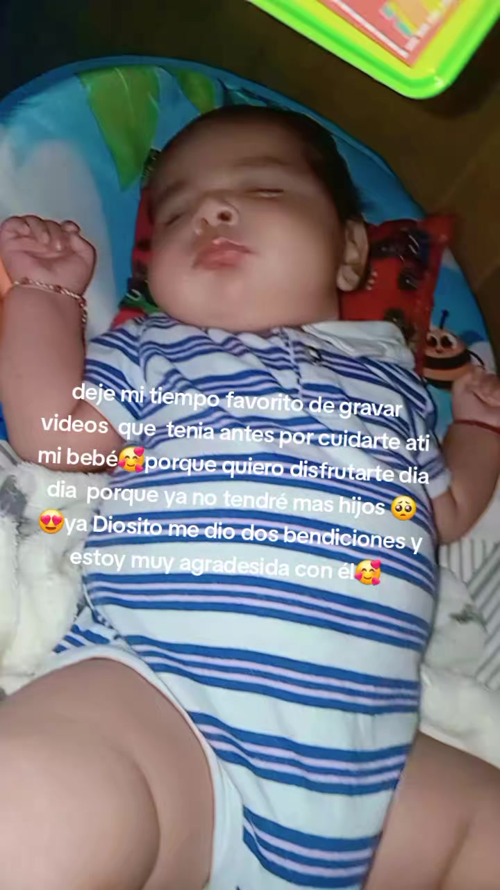 @la florecita olanchana❤️ 👸👸