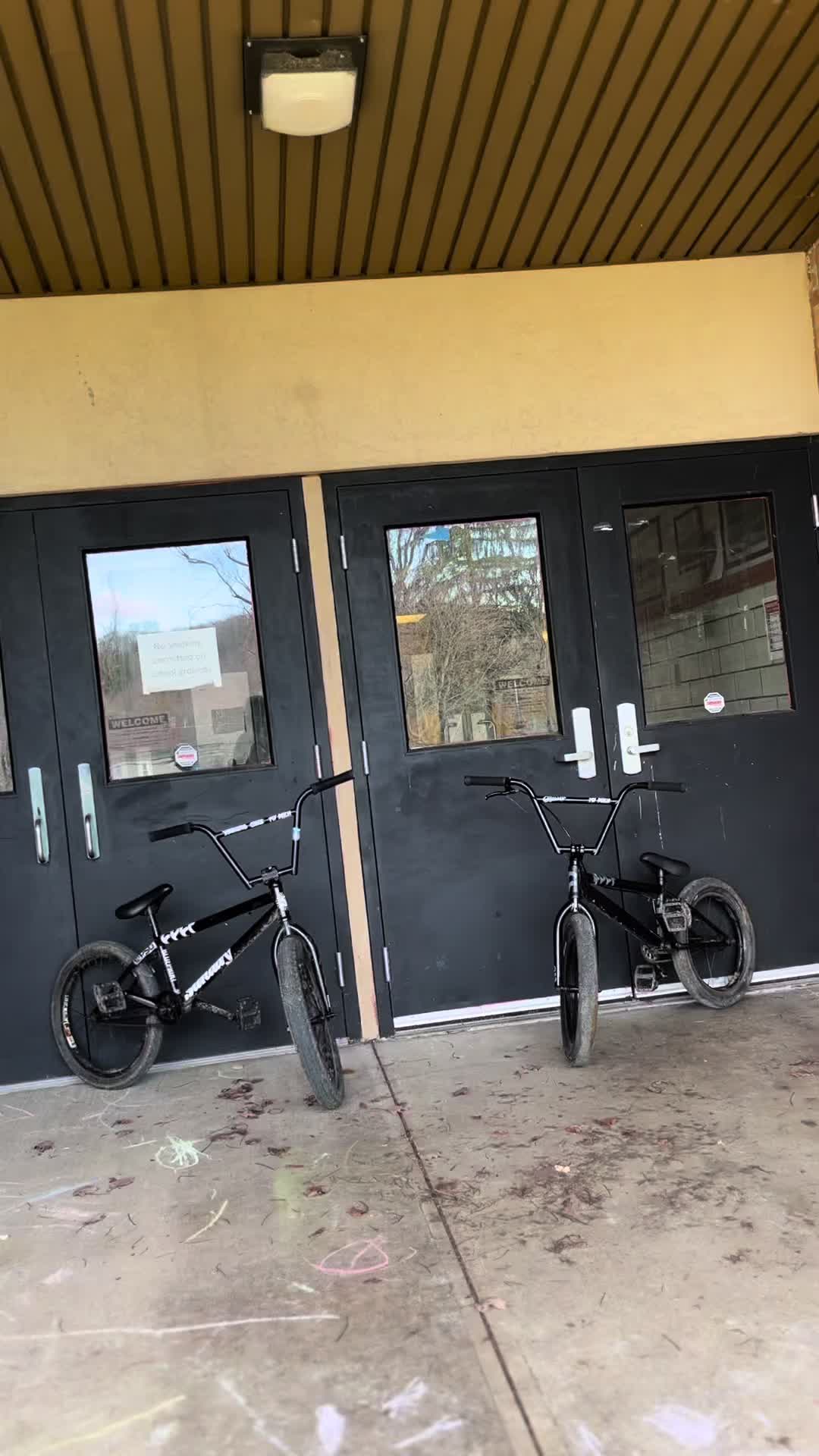 @tommy_rides_cult