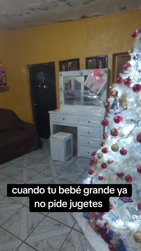@vickyvaladez