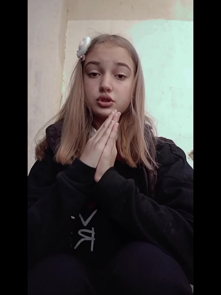 @риша🧛🏻♀️🖤