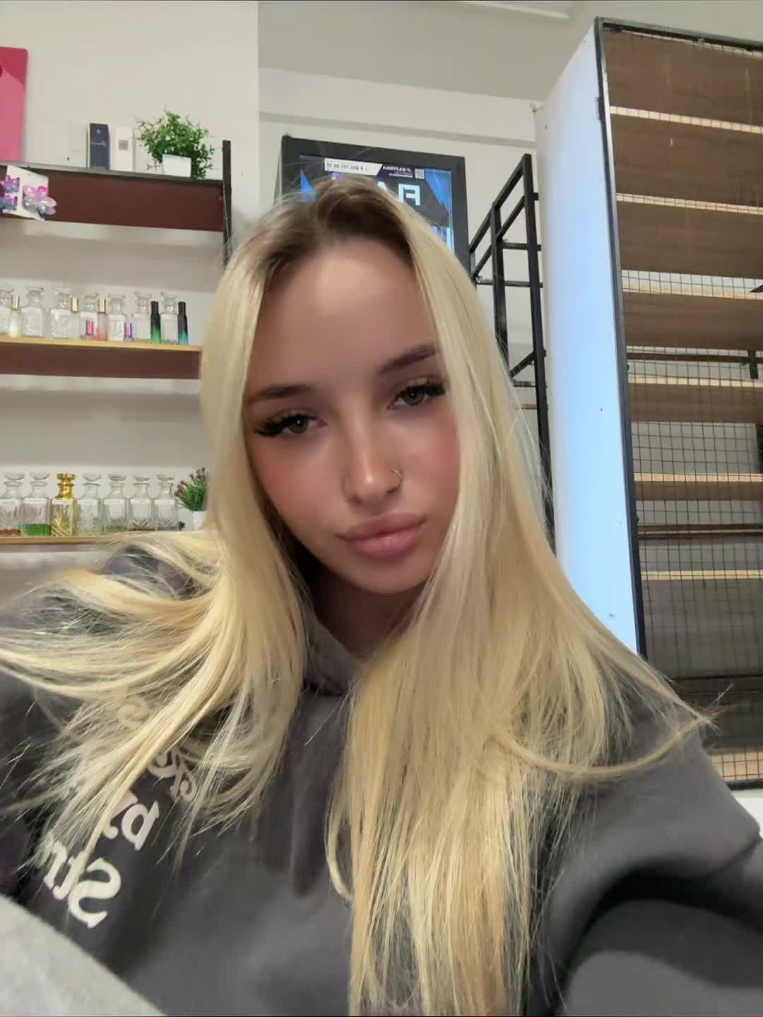 @𝐢𝐫𝐢𝐬𝐡𝐤𝐚_😻🐆