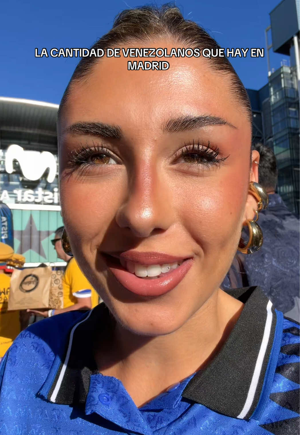 @Lolacabeller