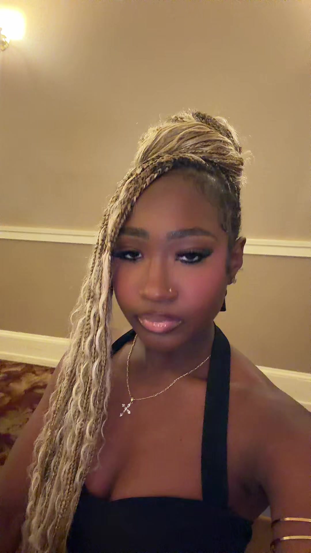 @Queenariiiberryyy🍓