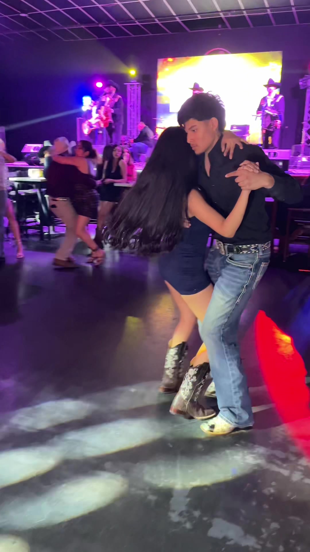 @Axelito 🤪🤠