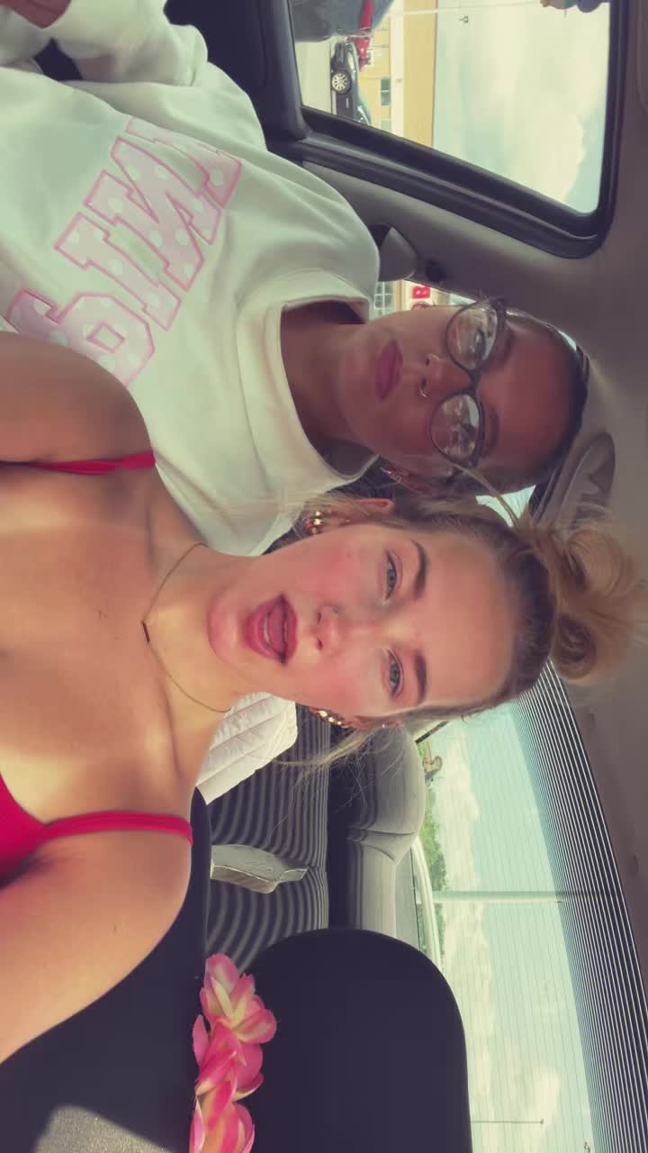 @_emileemorris