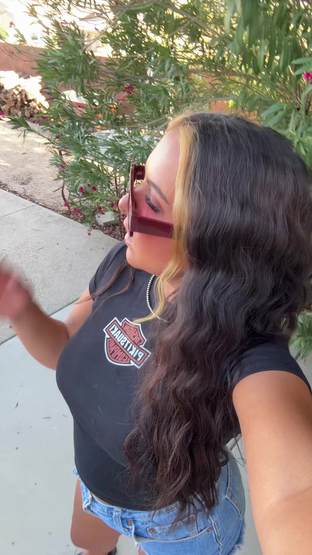 @pikivids_