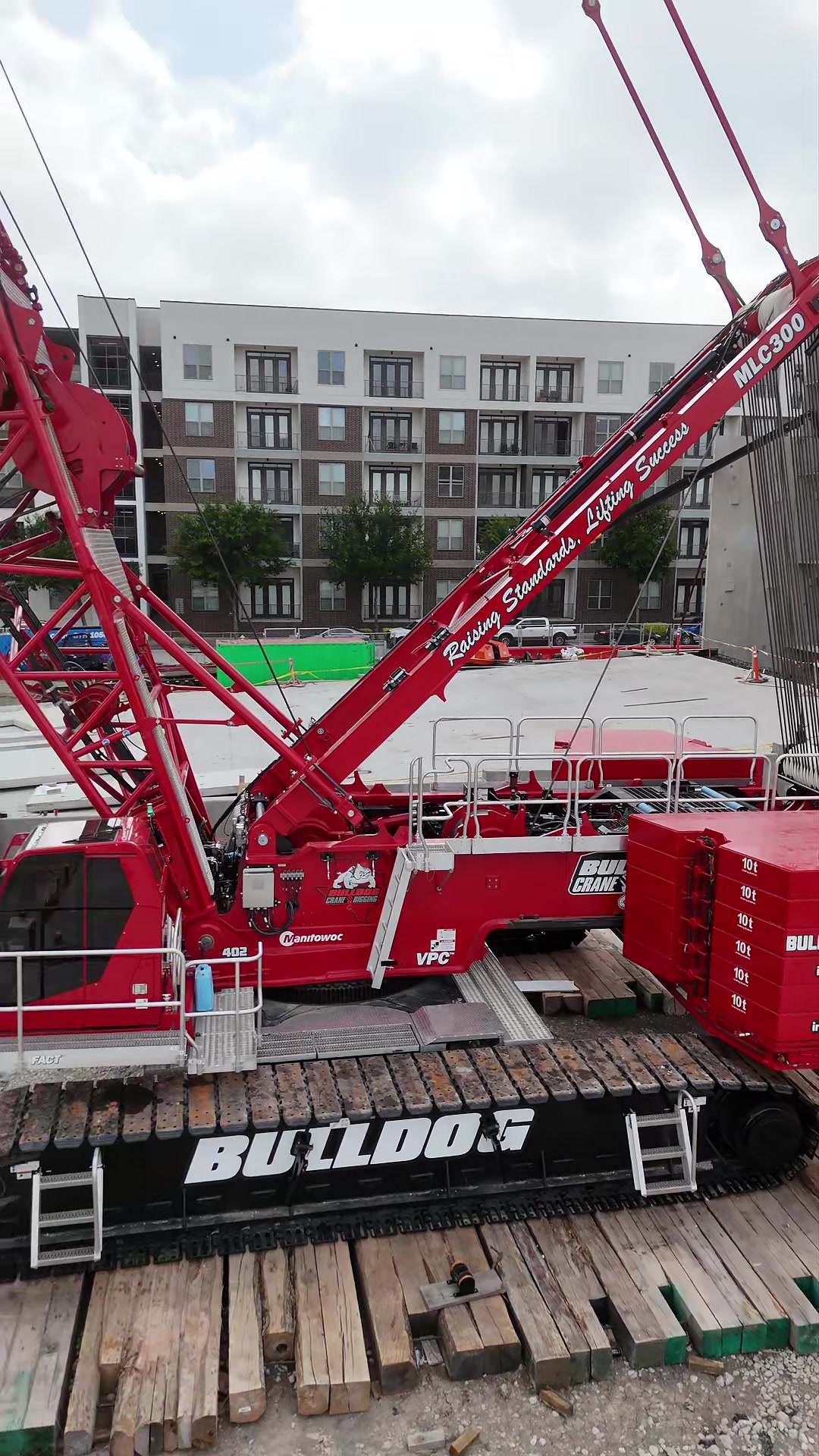 @Bulldog Crane & Rigging
