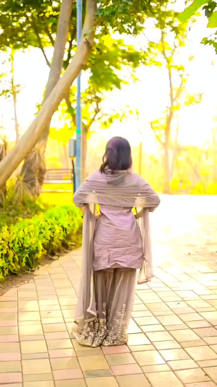 @𝐀𝐊𝐒𝐇𝐈𝐓𝐀__𝐃𝐖𝐈𝐕𝐄𝐃𝐈